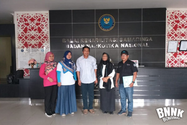 Kegiatan Pendampingan Calon Residen Ke Balai Rehab Tanah Merah Kalimantan Timur